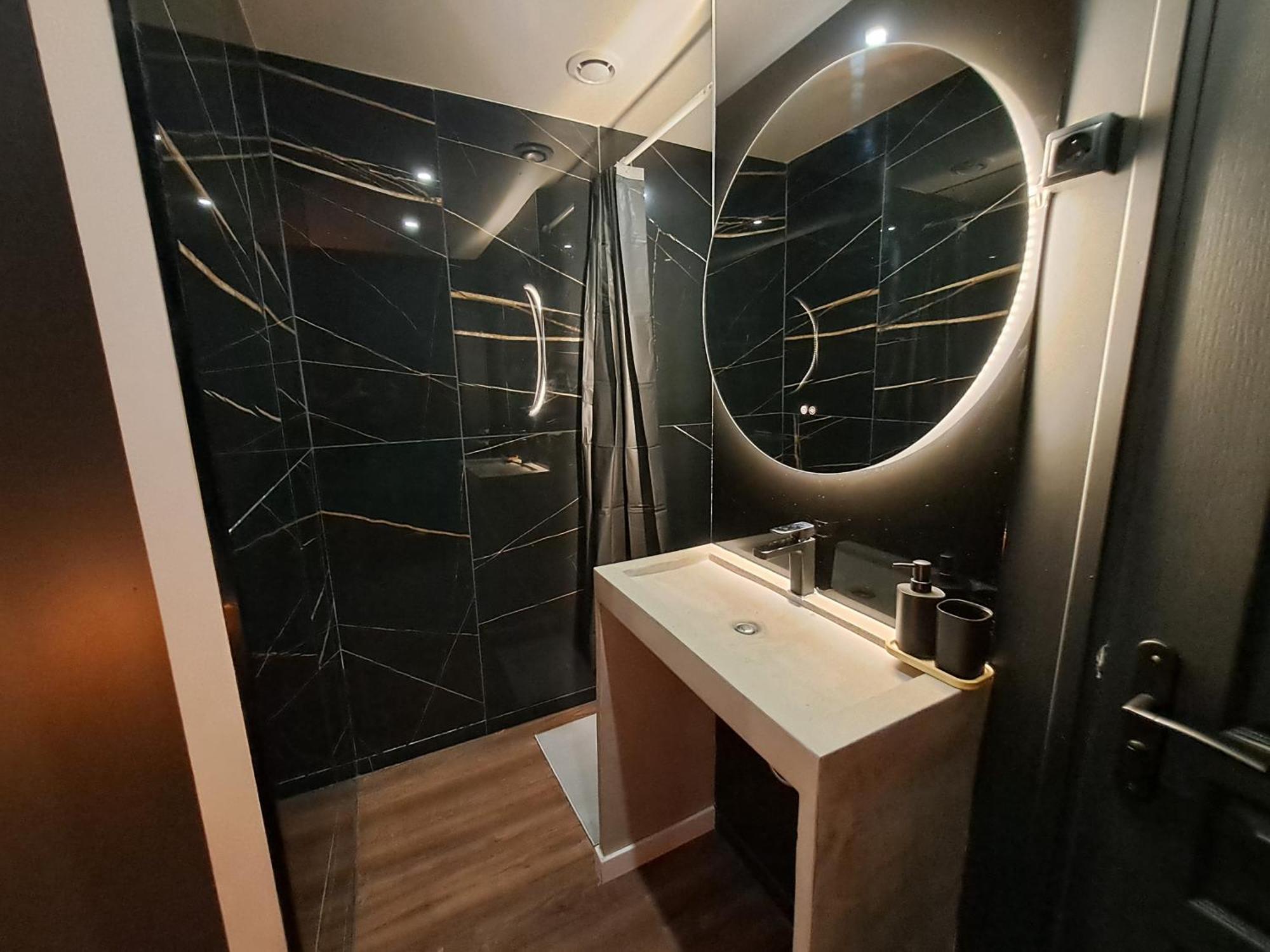 Belle Suite Metro 14 Paris ออร์ลี ภายนอก รูปภาพ